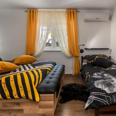 Apartments Mila Klenovica Exteriér fotografie