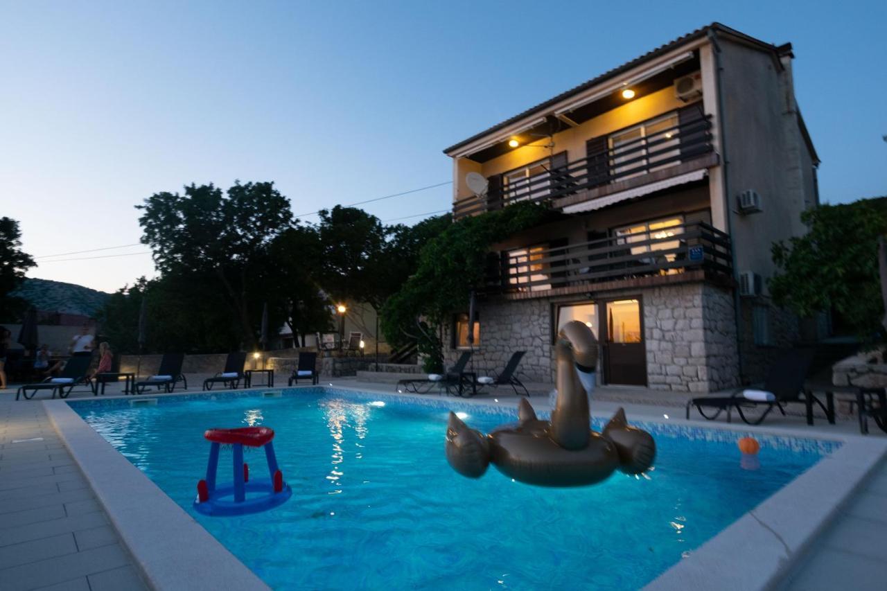 Apartman Mila *